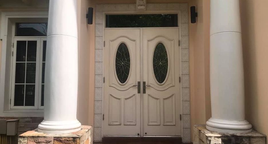 For sale 3 bedrooms house in Bang Bon, Bangkok