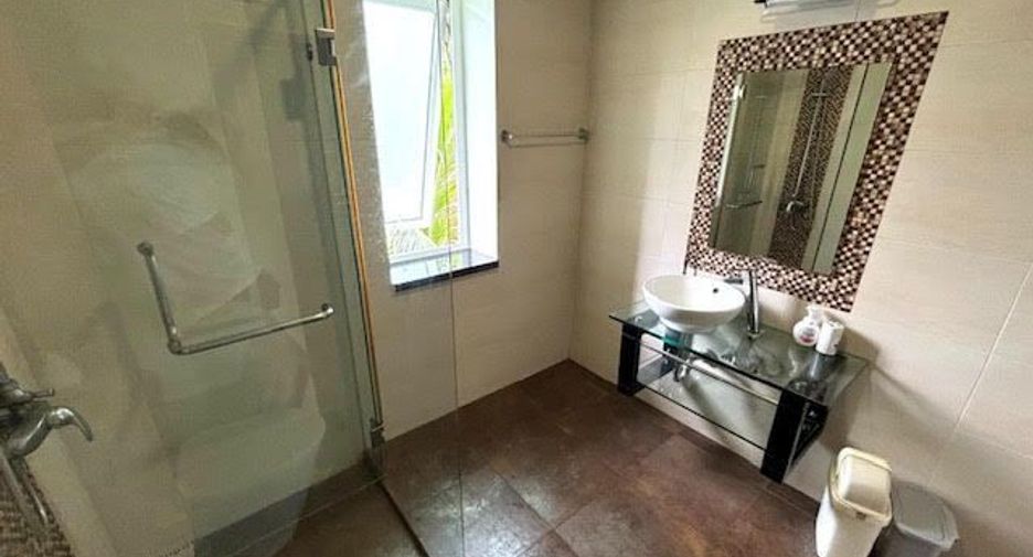 For rent 2 bedrooms condo in Mueang Phuket, Phuket