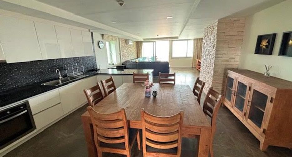 For rent 2 bedrooms condo in Mueang Phuket, Phuket