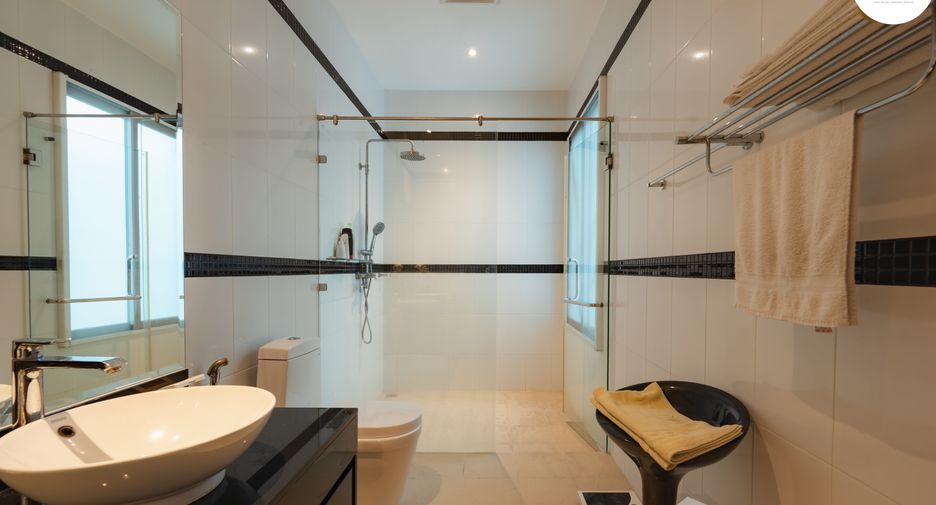 Wohnung zum Kauf mit 2 Zimmer in Kathu, Phuket