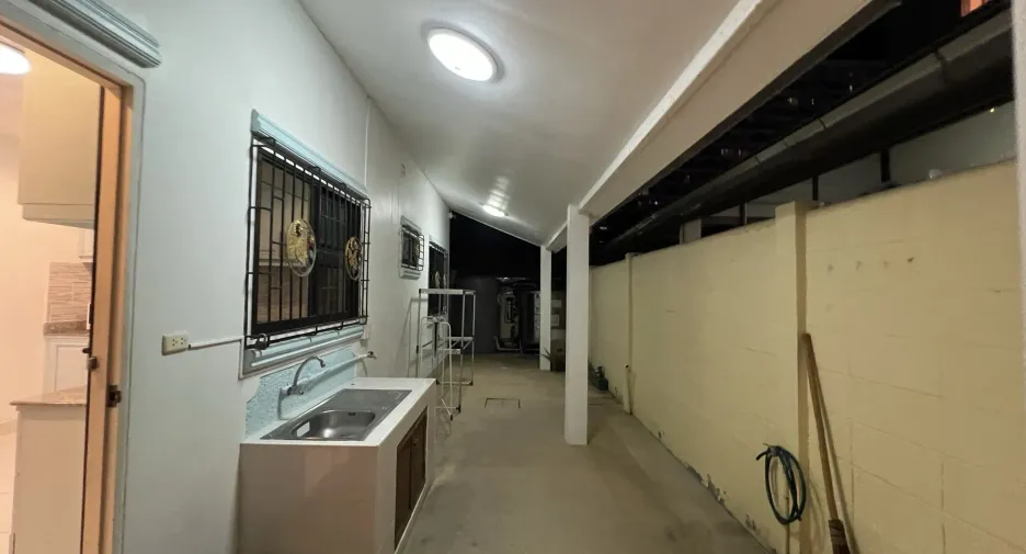 Villa zur Miete mit 4 Zimmer in Bang Lamung, Chonburi