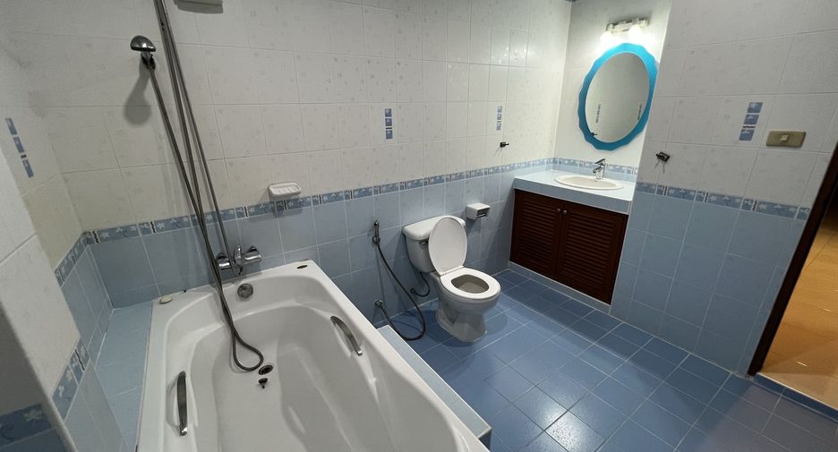Villa zur Miete mit 4 Zimmer in Bang Lamung, Chonburi