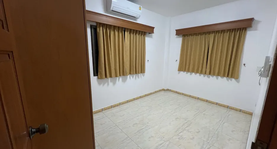 Villa zur Miete mit 4 Zimmer in Bang Lamung, Chonburi