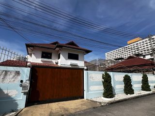 Villa zur Miete mit 4 Zimmer in Bang Lamung, Chonburi