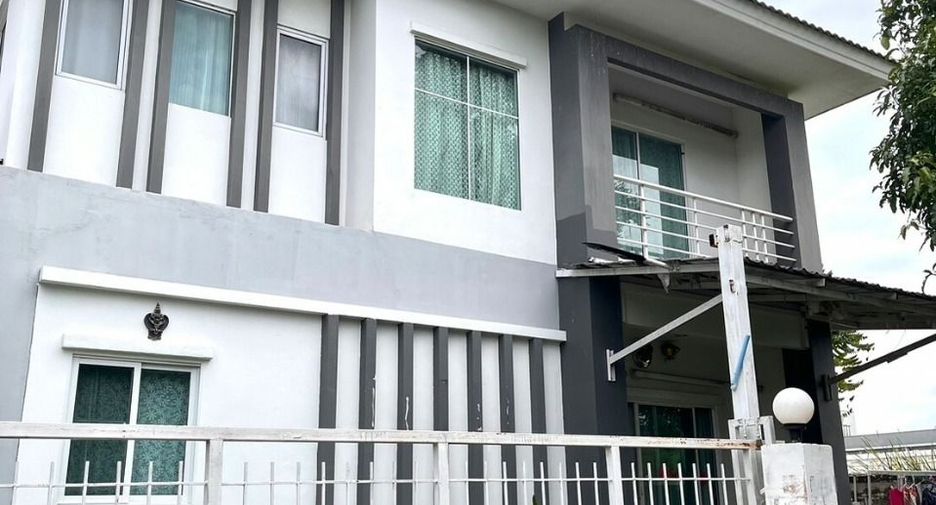 For sale 3 bedrooms house in Lat Krabang, Bangkok