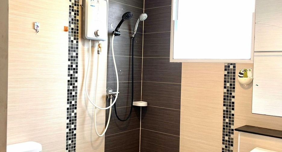 For sale 3 bedrooms house in Lat Krabang, Bangkok