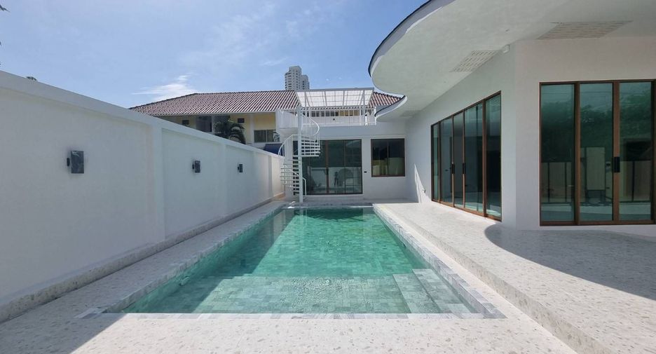 For sale 5 bedrooms villa in Jomtien, Pattaya