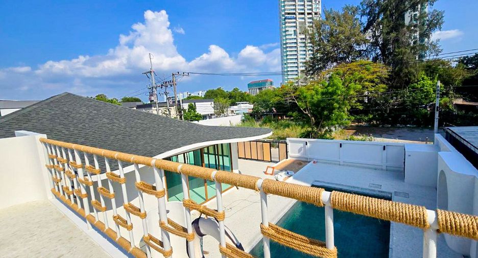 For sale 5 bedrooms villa in Jomtien, Pattaya
