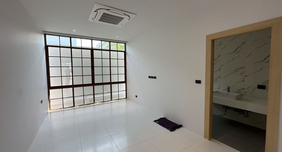 For sale 5 bedrooms villa in Jomtien, Pattaya