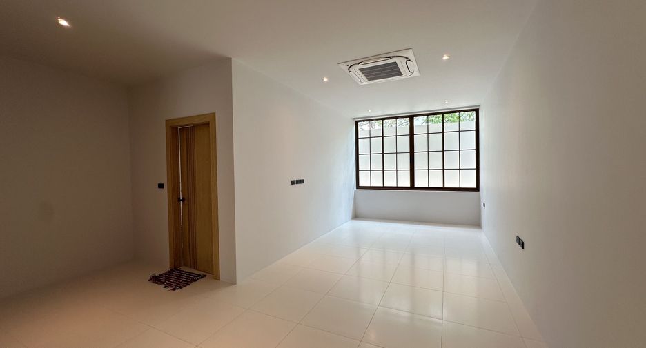 For sale 5 bedrooms villa in Jomtien, Pattaya