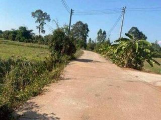 For sale land in Si Maha Phot, Prachin Buri