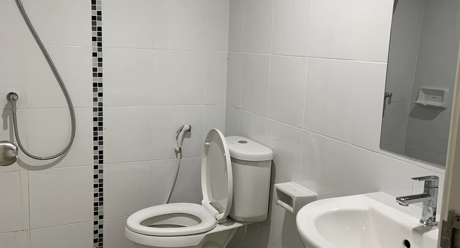 For sale 3 bedrooms townhouse in Bang Lamung, Chonburi