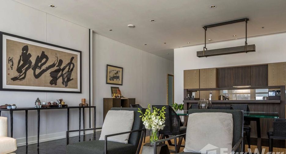 For sale 3 bedrooms condo in Sathon, Bangkok