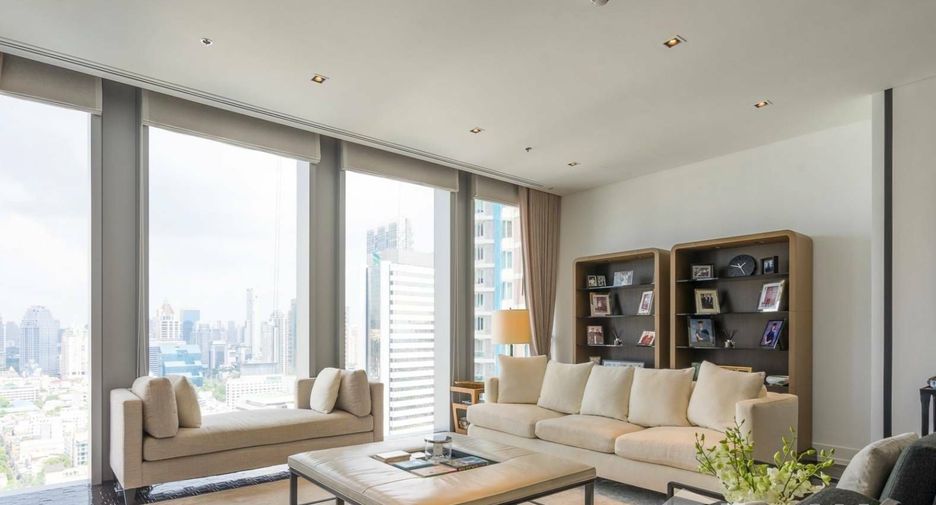 For sale 3 bedrooms condo in Sathon, Bangkok