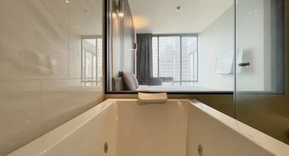 For sale 2 bedrooms condo in Bang Rak, Bangkok