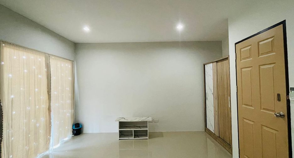 For rent 2 bedrooms townhouse in Mueang Phuket, Phuket