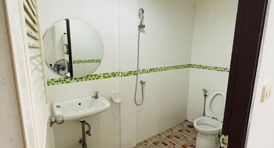 For rent 2 bedrooms townhouse in Mueang Phuket, Phuket