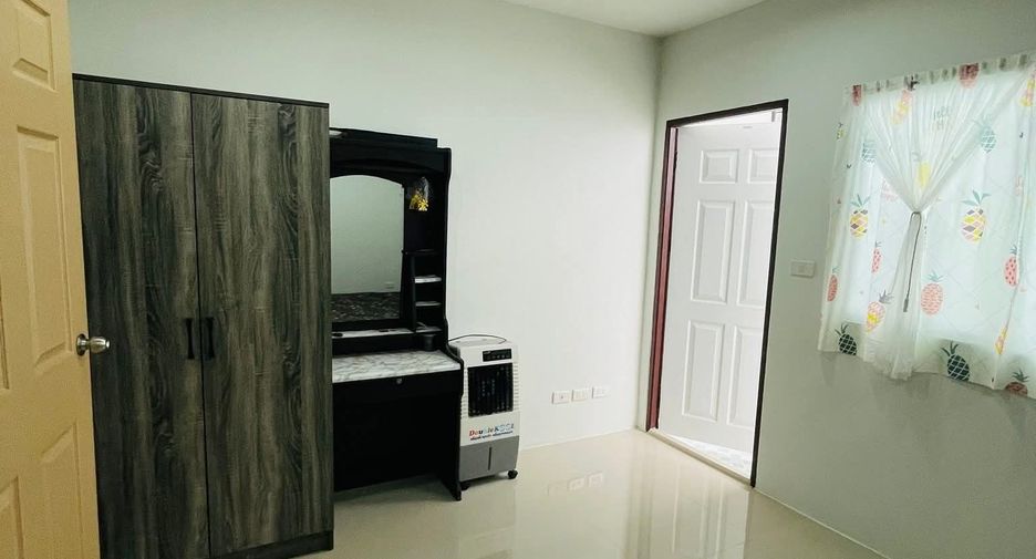 For rent 2 bedrooms townhouse in Mueang Phuket, Phuket