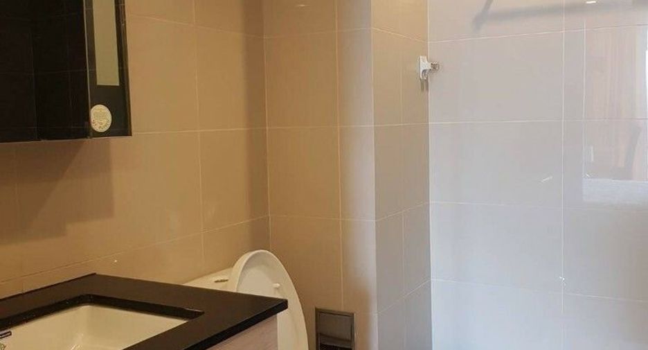 For sale 1 bed condo in Watthana, Bangkok