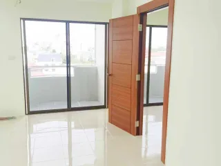 出售 2 卧室 公寓 在 Lat Phrao, 曼谷
