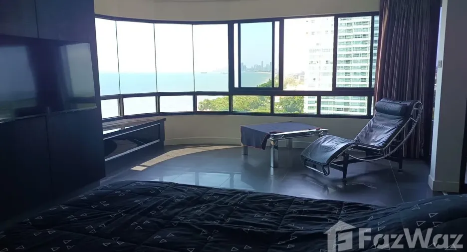 Condo en venta y en alquiler de 3 habitaciones en Sattahip, Chonburi