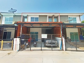 Casa adosada en venta de 3 habitaciones en Bang Bo, Samut Prakan