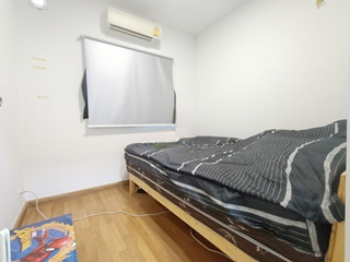 Casa adosada en venta de 3 habitaciones en Bang Bo, Samut Prakan