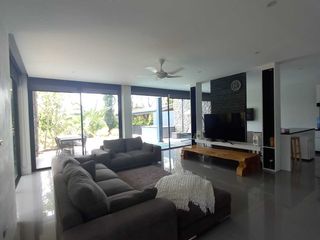 Villa en venta de 4 habitaciones en Kathu, Phuket