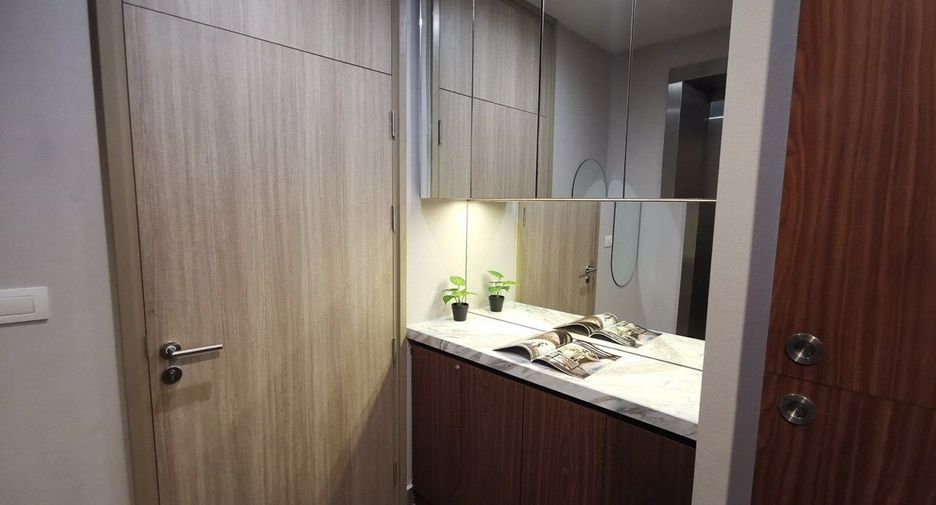 For rent and for sale 1 bed condo in Pathum Wan, Bangkok