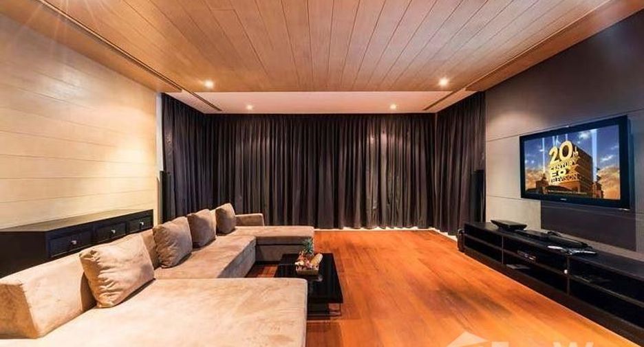 For sale 5 bedrooms villa in Thalang, Phuket