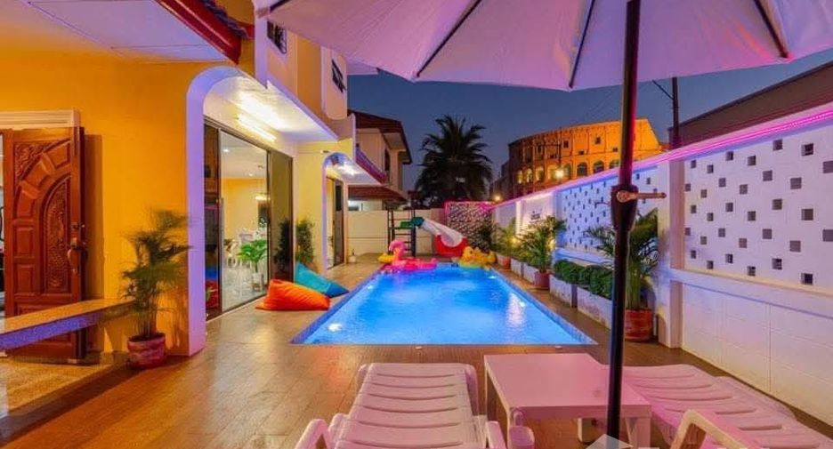 Villa en alquiler de 5 habitaciones en Bang Lamung, Chonburi