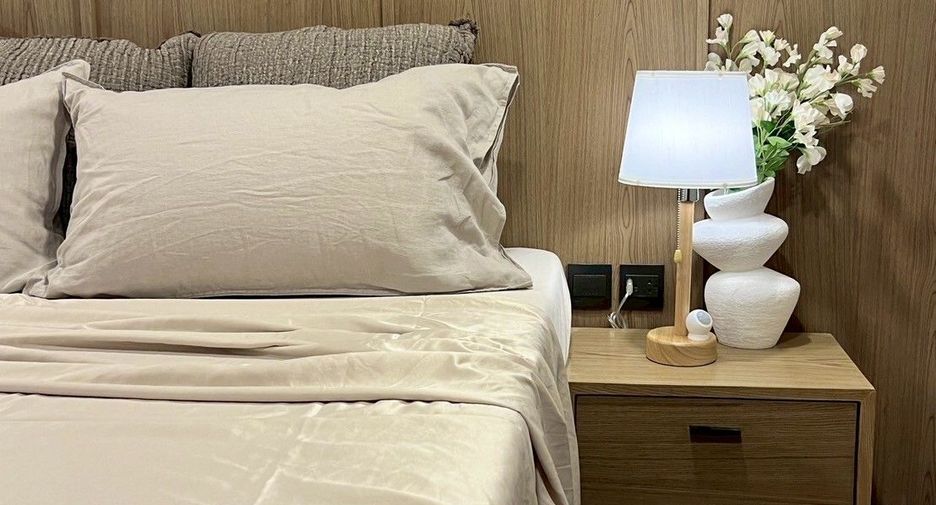Аренда и продажа 1 кровать кондо в Щаттхана, Бангкок