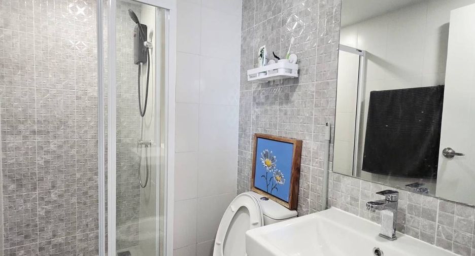 For rent 1 bed condo in Khlong Luang, Pathum Thani