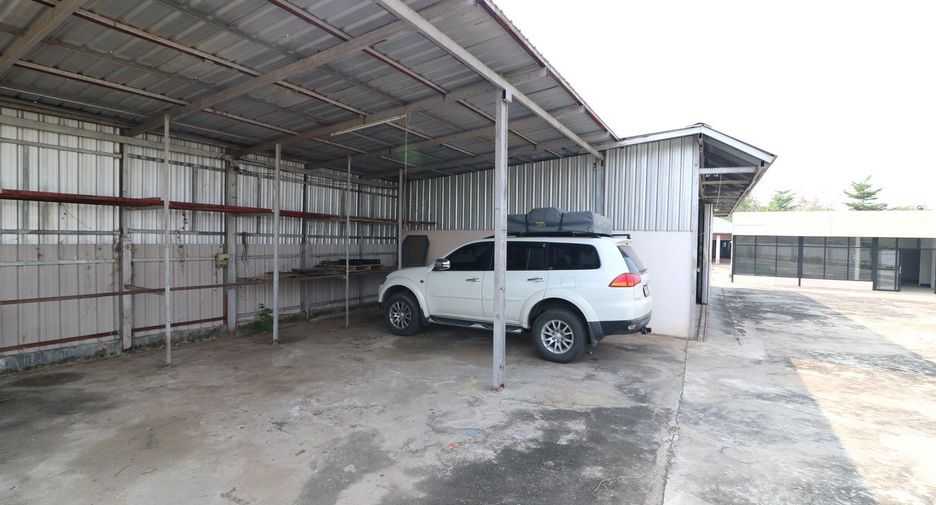Local comercial en venta de 2 habitaciones en Non Sang, Nong Bua Lamphu