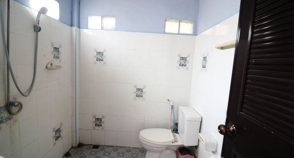 Local comercial en venta de 2 habitaciones en Non Sang, Nong Bua Lamphu