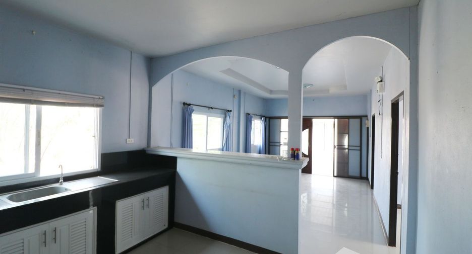 Local comercial en venta de 2 habitaciones en Non Sang, Nong Bua Lamphu