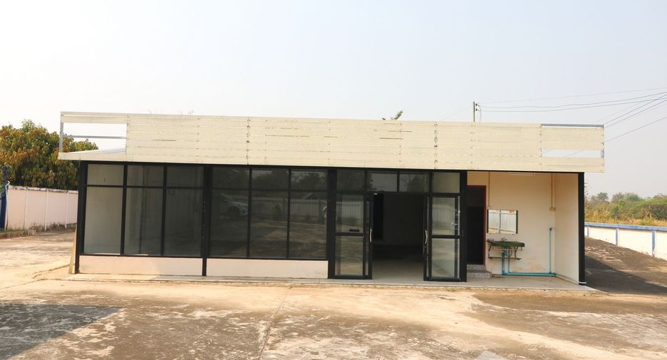 Local comercial en venta de 2 habitaciones en Non Sang, Nong Bua Lamphu