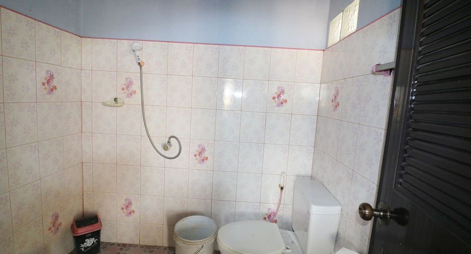 Local comercial en venta de 2 habitaciones en Non Sang, Nong Bua Lamphu