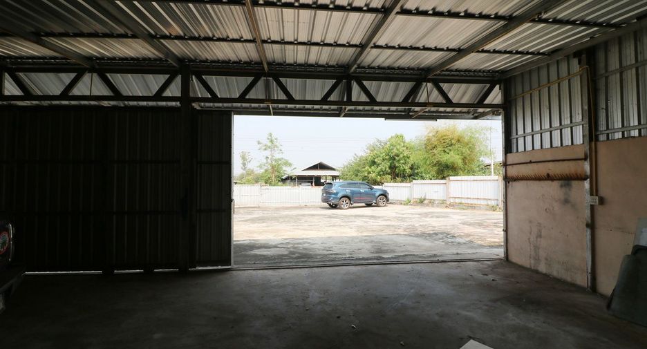 Local comercial en venta de 2 habitaciones en Non Sang, Nong Bua Lamphu