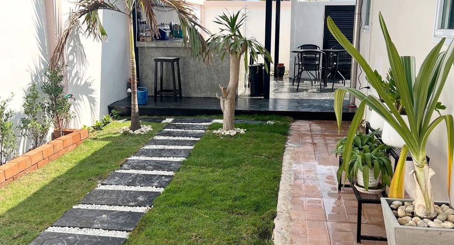 For sale and for rent 3 bedrooms villa in Bang Lamung, Chonburi