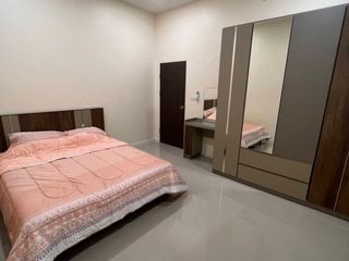 À vendre et à louer 3 chambres villa à Bang Lamung, Chonburi