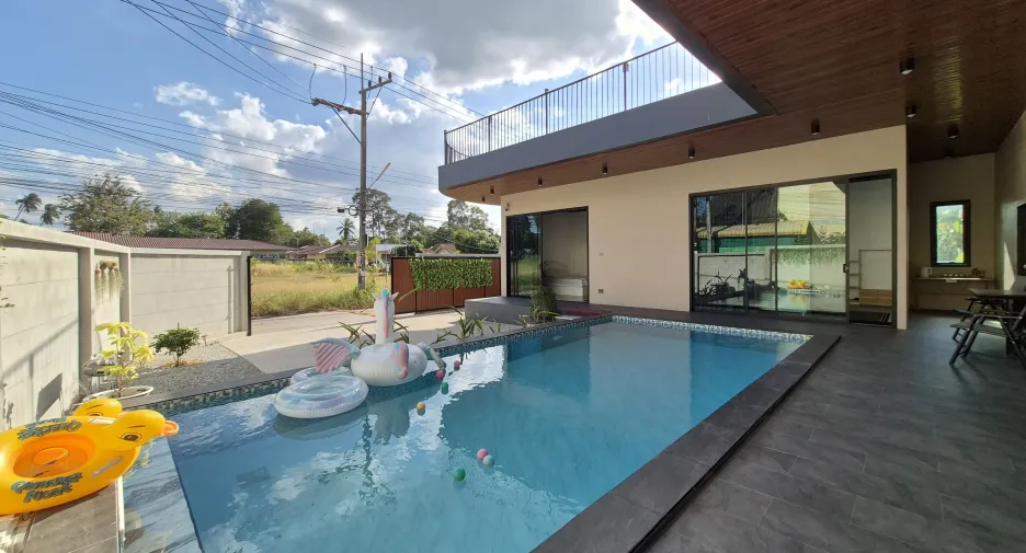 For rent 4 bedrooms villa in Bang Lamung, Chonburi
