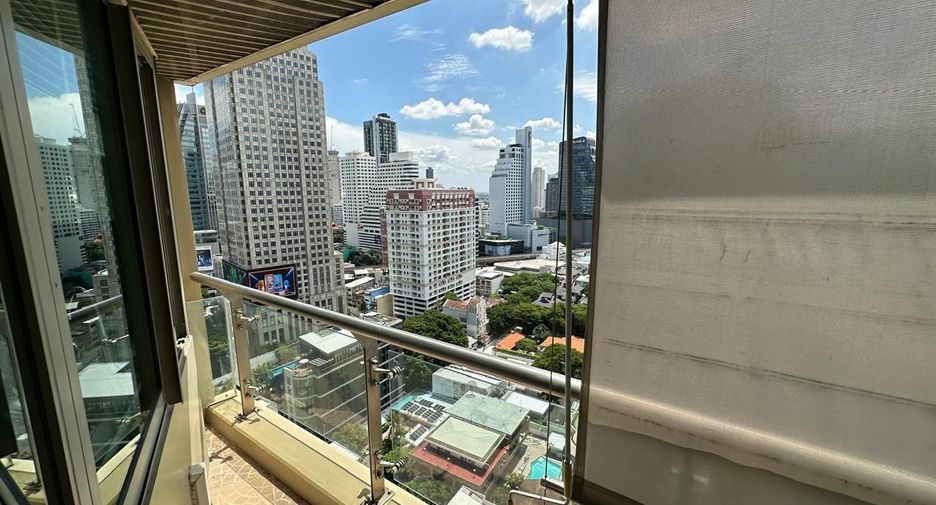 For sale 4 bedrooms condo in Khlong Toei, Bangkok