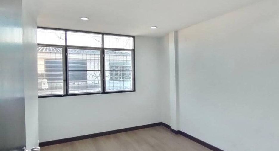 For sale 2 bedrooms townhouse in Bang Bon, Bangkok