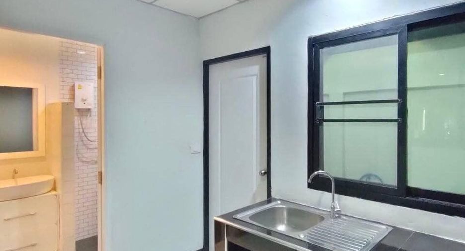 For sale 2 bedrooms townhouse in Bang Bon, Bangkok
