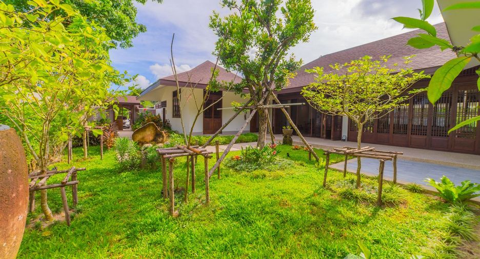 À vendre et à louer 5 chambres villa à Thalang, Phuket