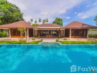 Villa en venta y en alquiler de 5 habitaciones en Thalang, Phuket