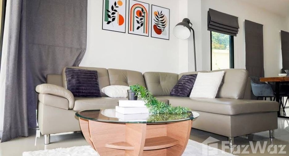 For sale 4 bedrooms townhouse in Bang Lamung, Chonburi