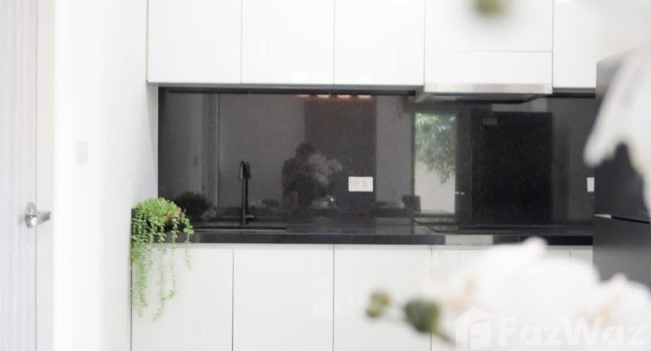For sale 4 bedrooms townhouse in Bang Lamung, Chonburi