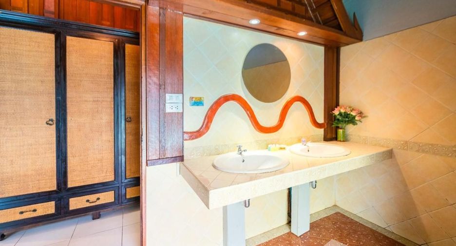 For sale 6 bedrooms villa in Bang Lamung, Chonburi